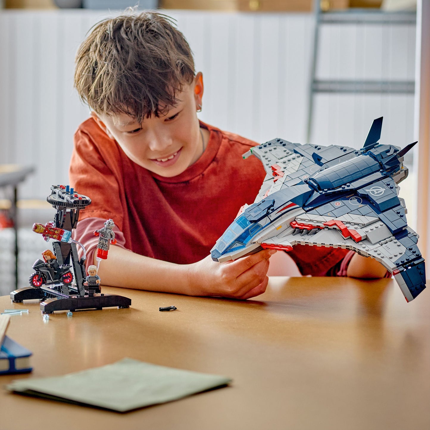 76325 Avengers: Age of Ultron Quinjet