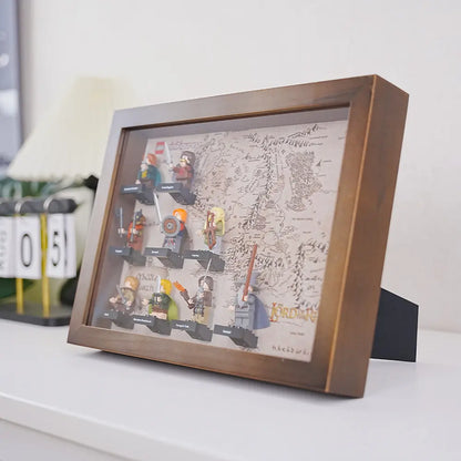 LEGO™ Show Case for The Lord of the Rings Minifigures (10316)